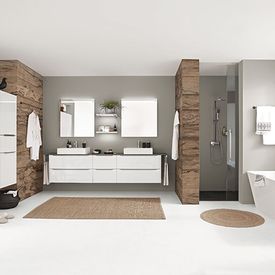 Badezimmer Holz & weiß